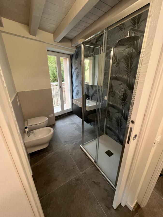 La Casa Incartata Apartment Toscolano Maderno Bagian luar foto