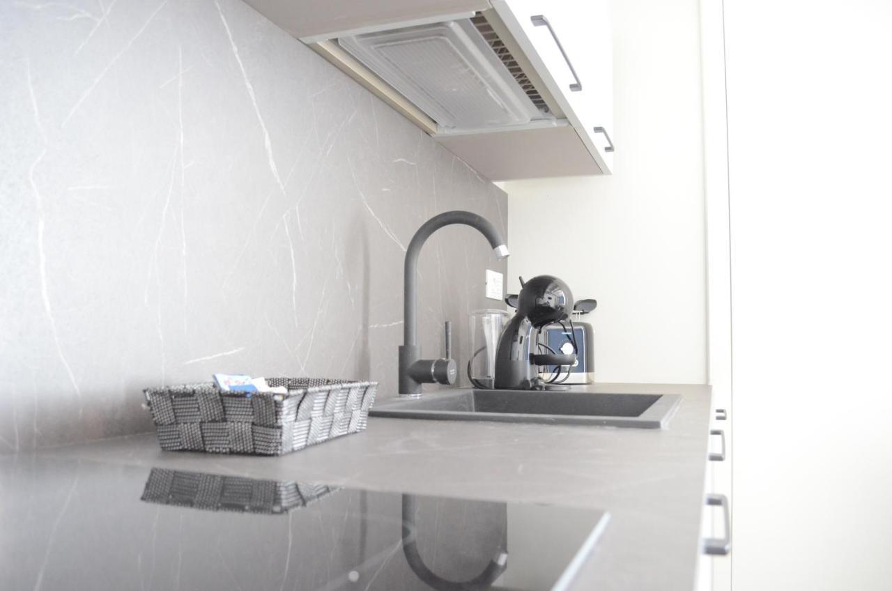 La Casa Incartata Apartment Toscolano Maderno Bagian luar foto