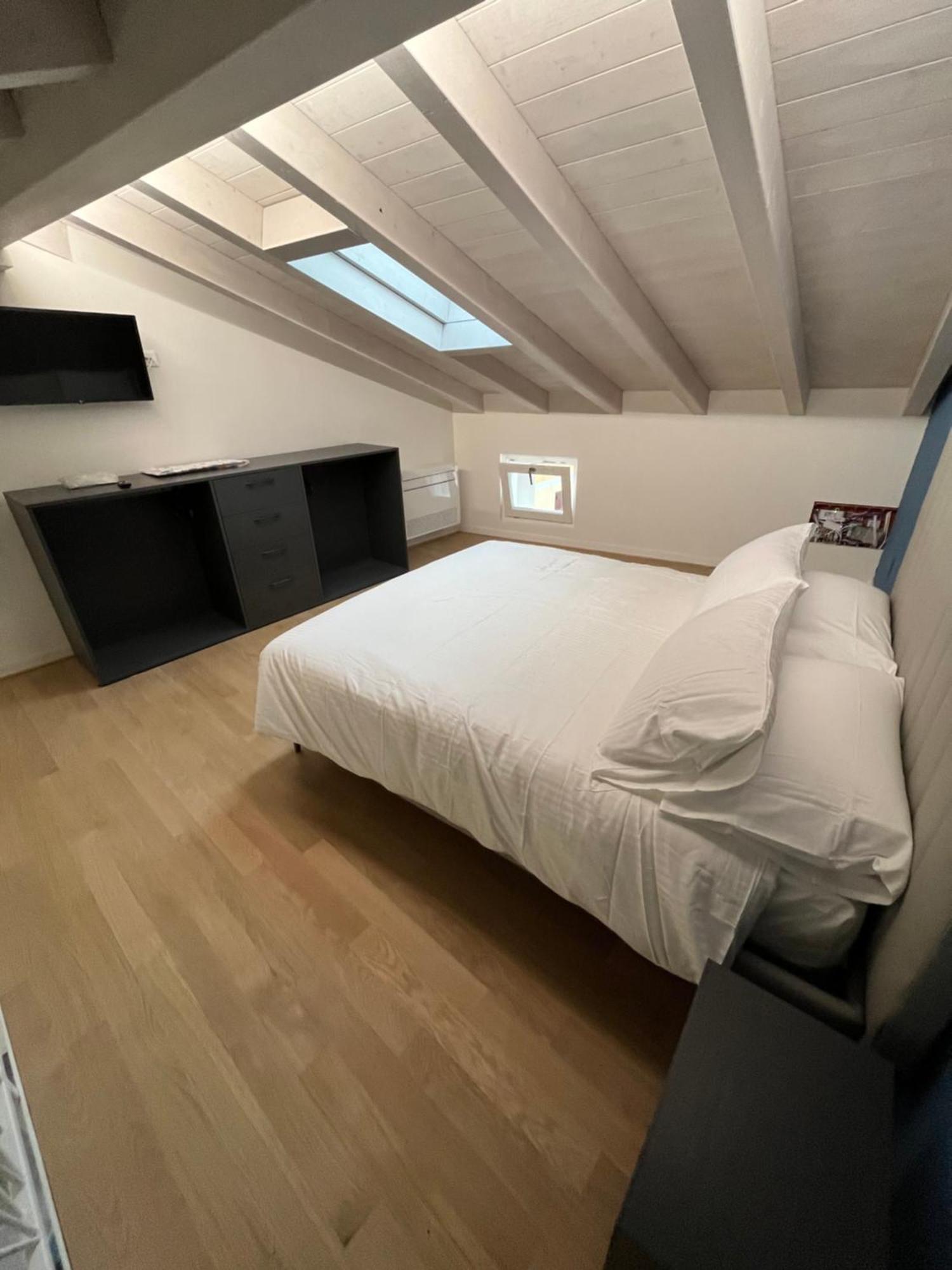 La Casa Incartata Apartment Toscolano Maderno Bagian luar foto