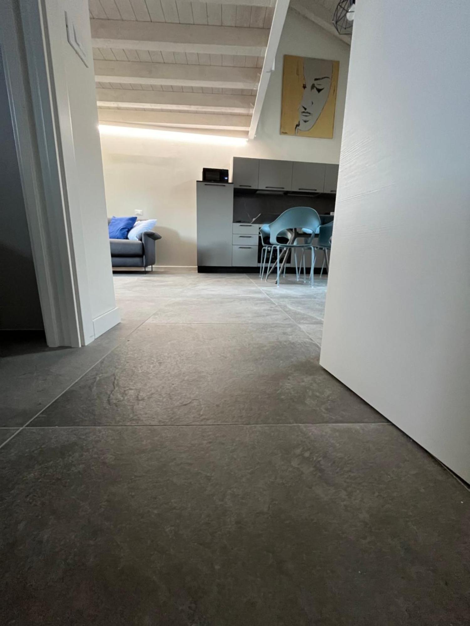 La Casa Incartata Apartment Toscolano Maderno Bagian luar foto